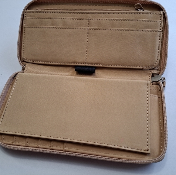 Vintage Liz Claiborne Villager Wallet - Picture 6 of 11